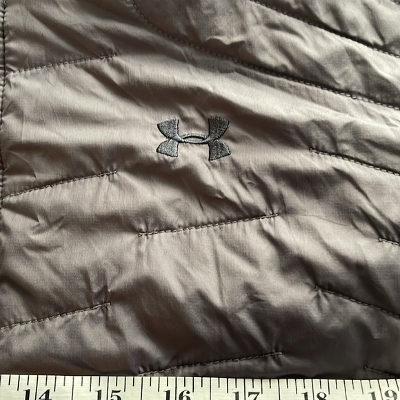 Under armour womens xl jacket. Used. Grey. - Picture 3 of 7
